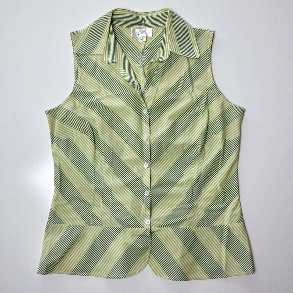 Ann Taylor LOFT button up top, collared and sleeveless